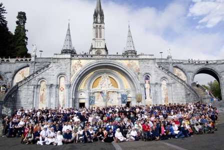 Pellegrinaggio Lourdes 2011 UNITALSI - foto di gruppo