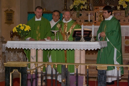 Eucarestia alla chiesa parrocchiale di Sabbiuno di Piano